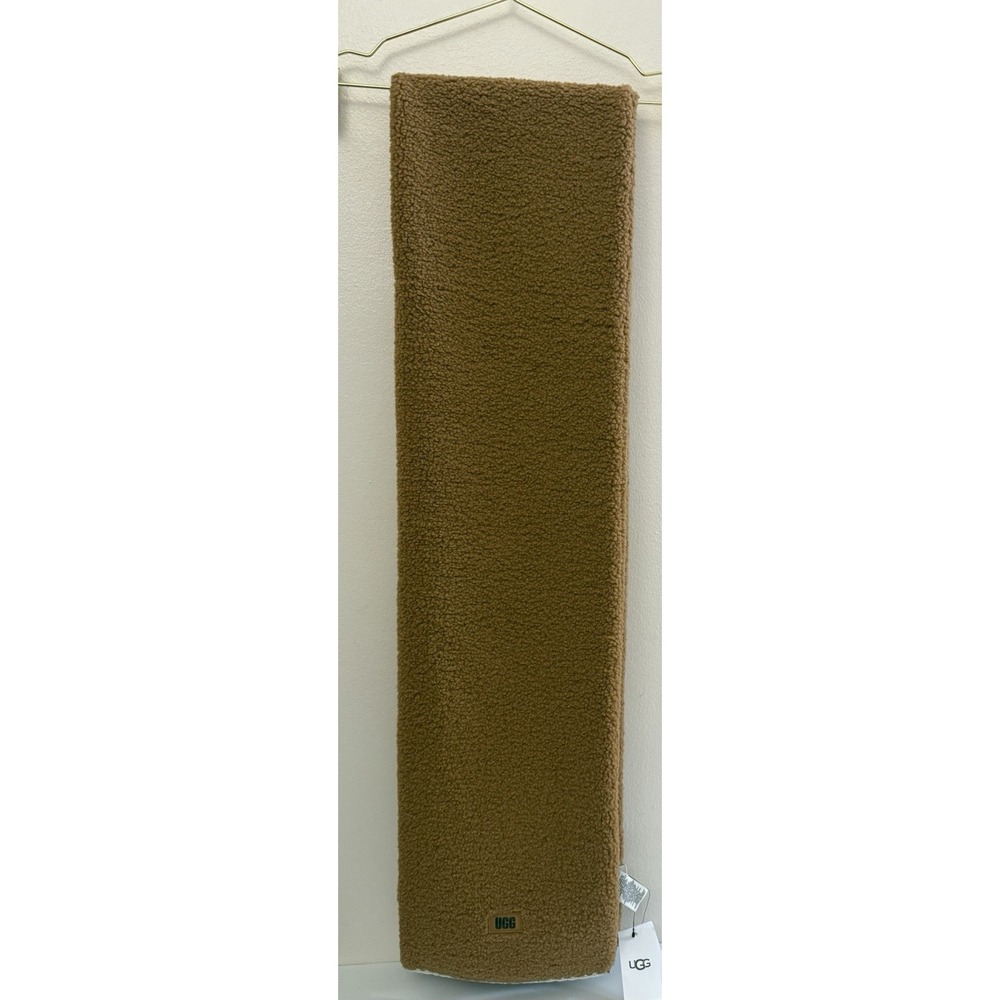 NWT Ugg UGGfluff Scalloped Women's Scarf Plush Fleece 9 3/4"X79" - Picture 1 of 6